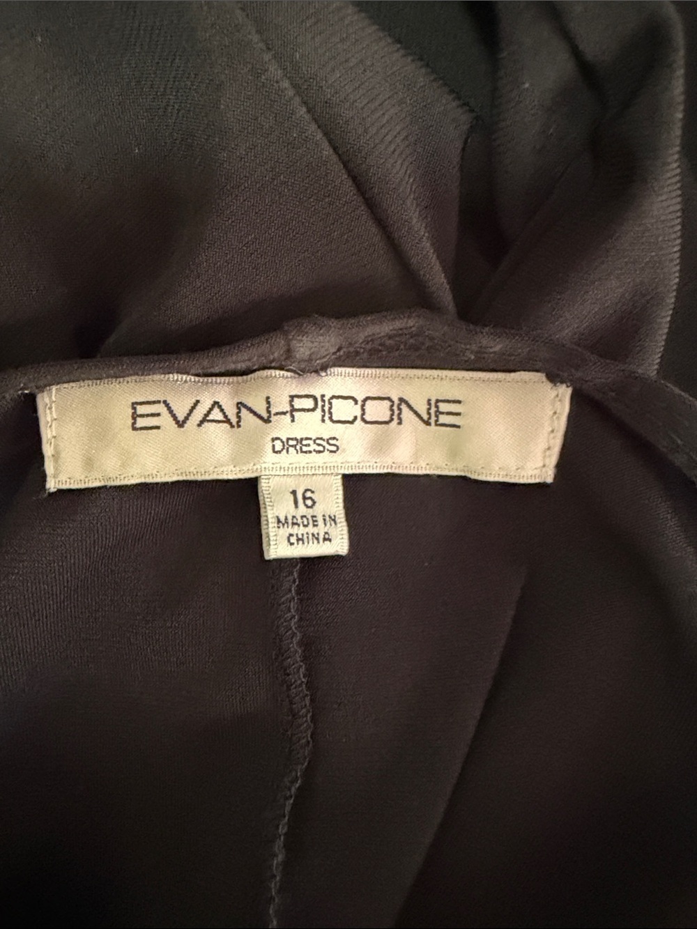 Evan Picone Black Long Sleeve V-Neck Dress with Ring Detail plus size 16 - Picture 5 of 6